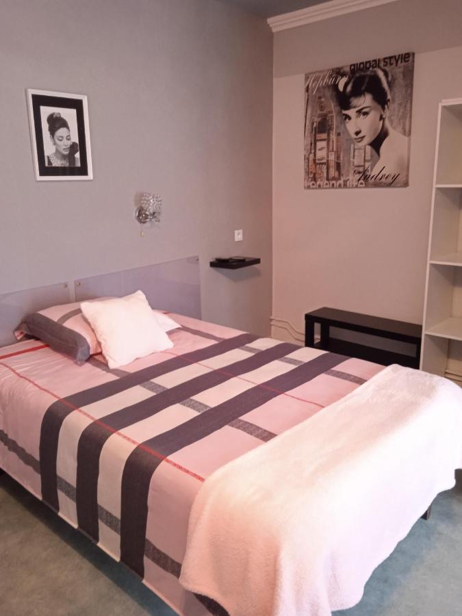 Hotel Sainte Therese ルルド エクステリア 写真